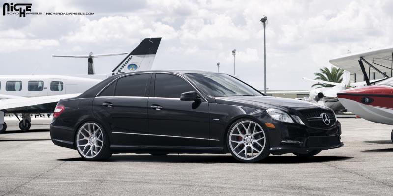  Mercedes-Benz E350 with Niche Sport Series Intake - M160